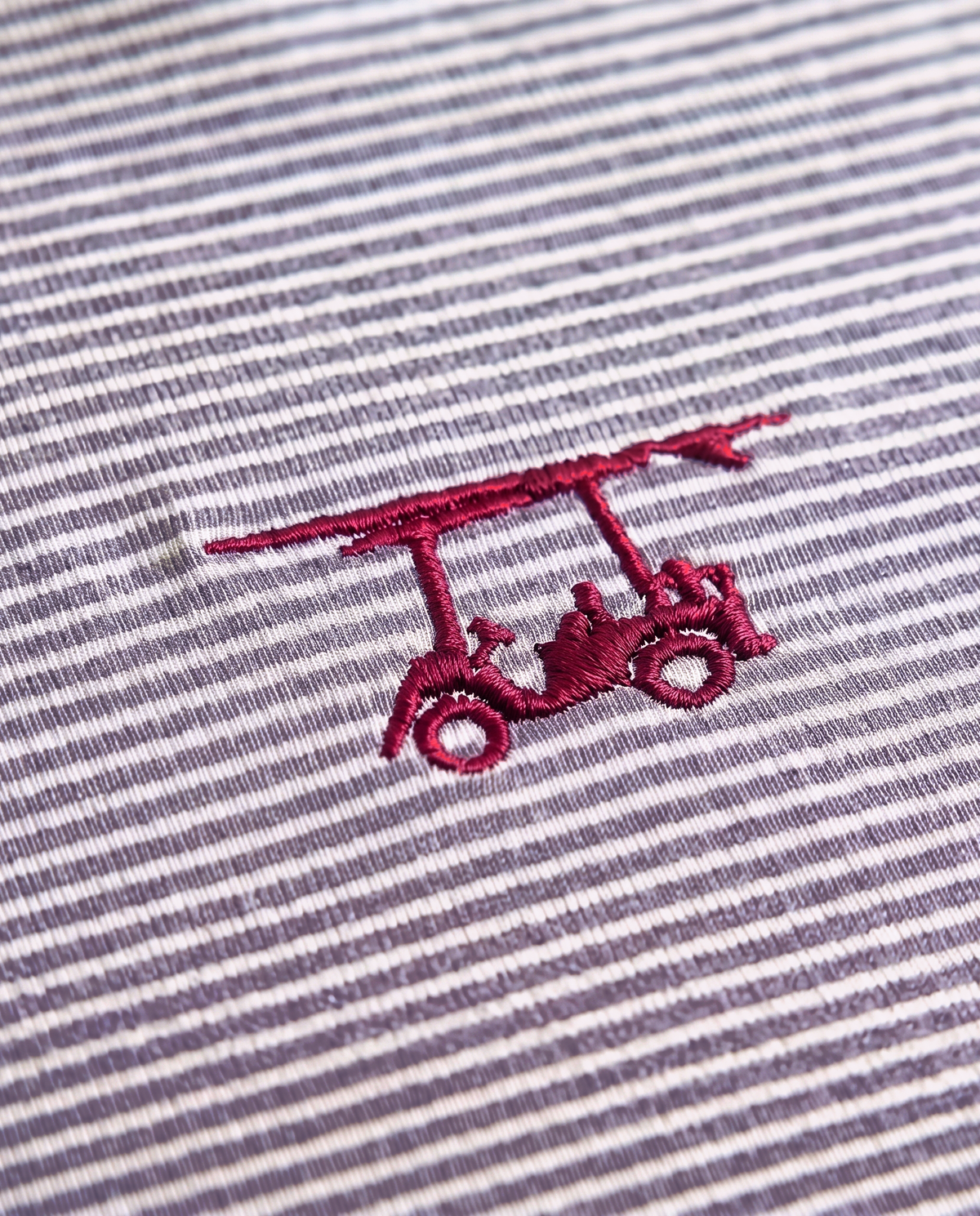 Albatross Polo Heather Medieval/White Microstripe logo detail